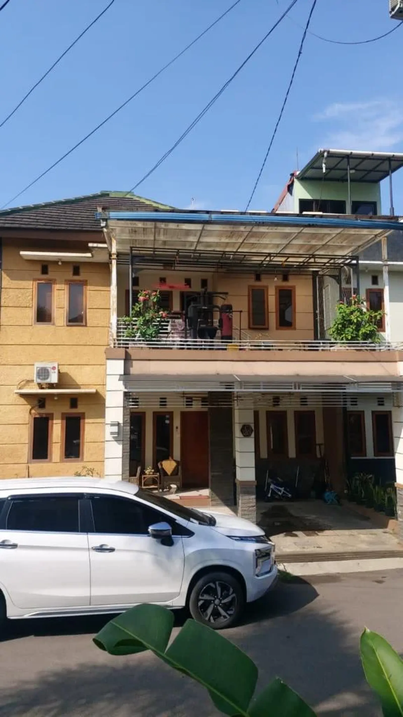 Cluster De Larose, Cisaranten, Bandung