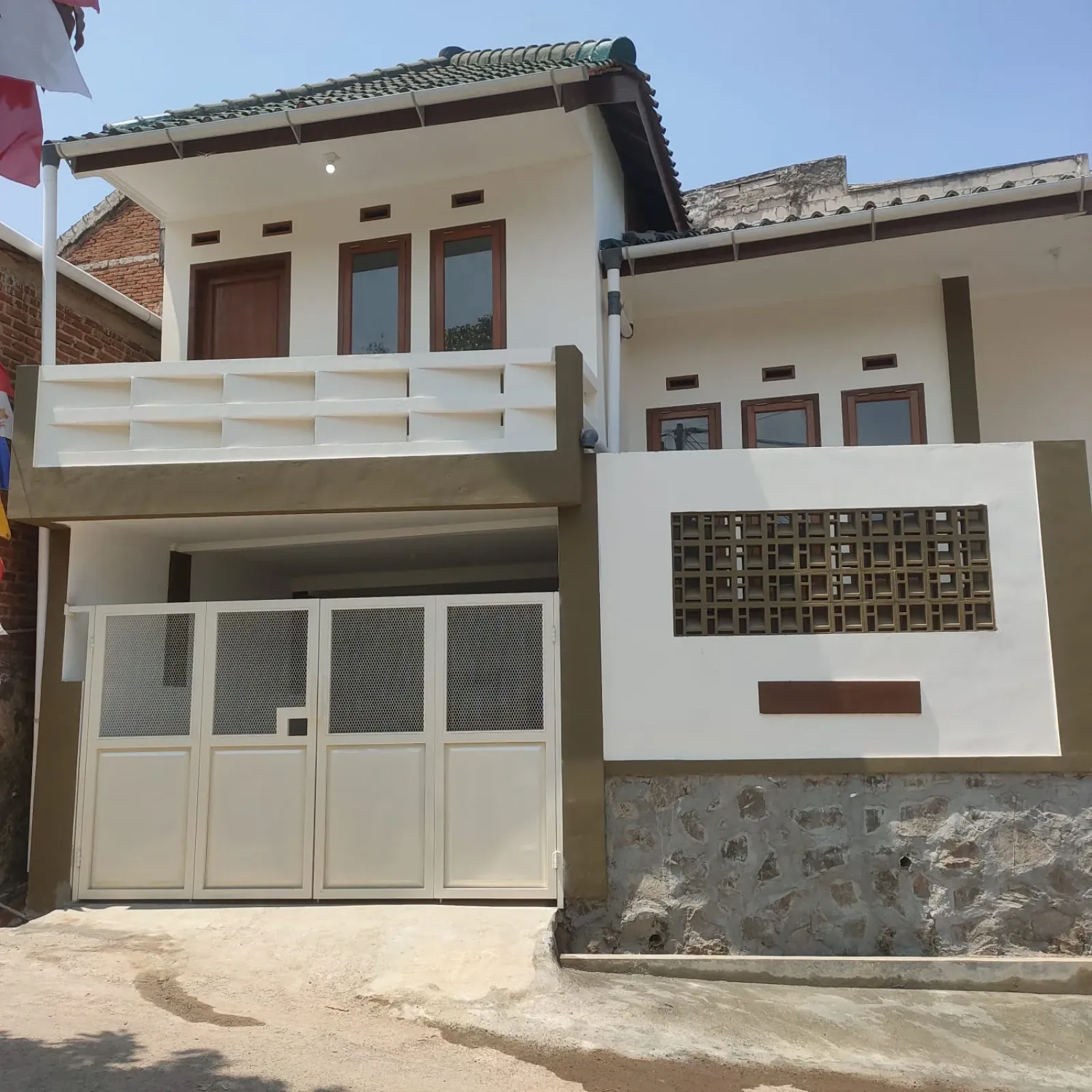 Rumah Baru, Komp. Tmn Bunga Cilame, Padalarang. 